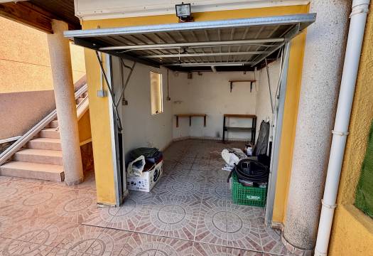 Resale - Villa - Benferri