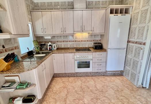 Resale - Villa - Benferri