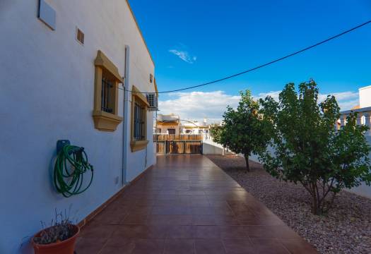 Resale - Villa - Guardamar del Segura - El Raso