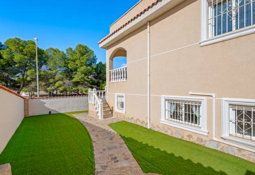 Resale - Villa - Ciudad Quesada