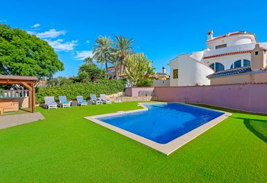 Resale - Villa - Ciudad Quesada