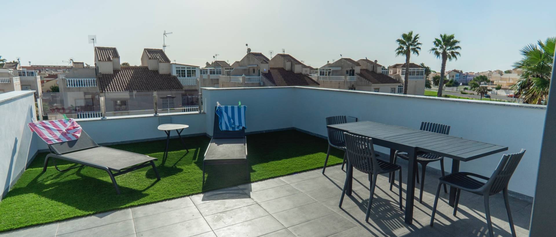 Reventa - Villa / Chalet - Torrevieja - La Florida