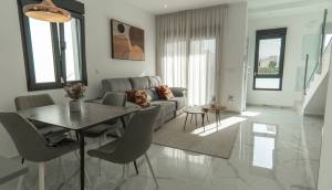 Reventa - Villa / Chalet - Torrevieja - La Florida