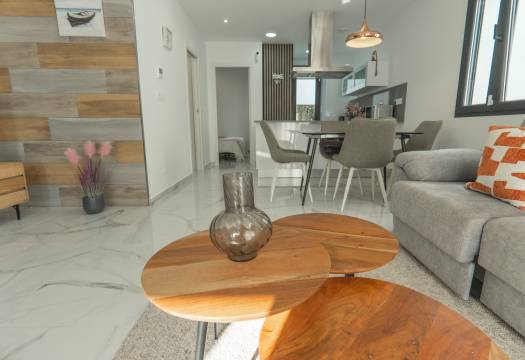 Reventa - Villa / Chalet - Torrevieja - La Florida