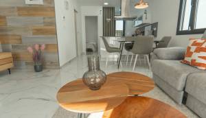 Reventa - Villa / Chalet - Torrevieja - La Florida