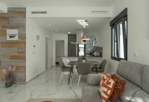 Reventa - Villa / Chalet - Torrevieja - La Florida