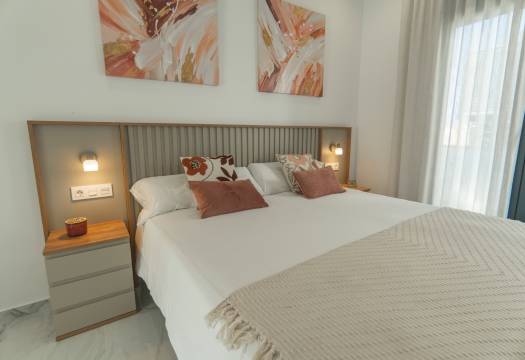 Reventa - Villa / Chalet - Torrevieja - La Florida