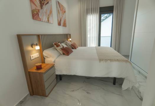 Reventa - Villa / Chalet - Torrevieja - La Florida