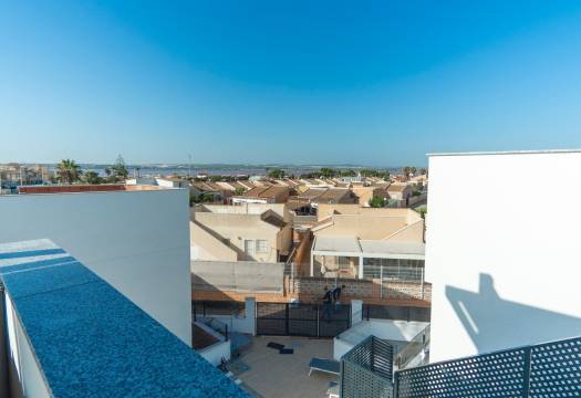 Reventa - Villa / Chalet - Torrevieja - La Florida