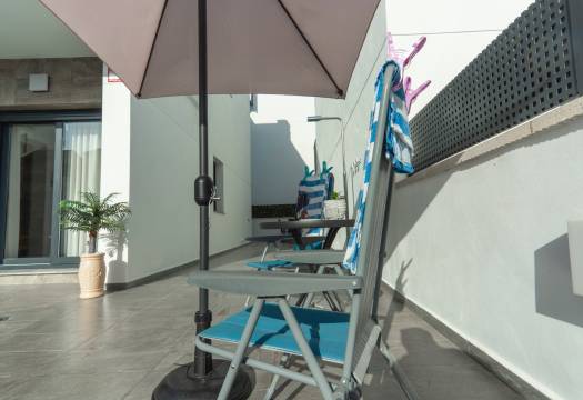 Reventa - Villa / Chalet - Torrevieja - La Florida