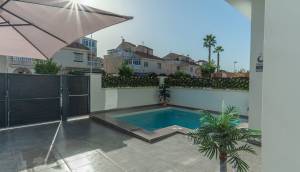 Reventa - Villa / Chalet - Torrevieja - La Florida
