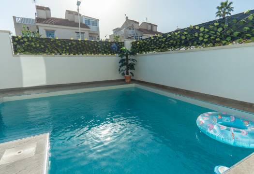 Reventa - Villa / Chalet - Torrevieja - La Florida