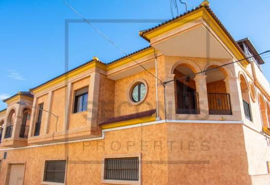 Reventa - Villa / Chalet - Guardamar del Segura
