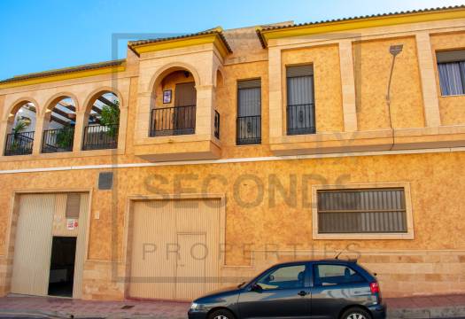 Reventa - Villa / Chalet - Guardamar del Segura
