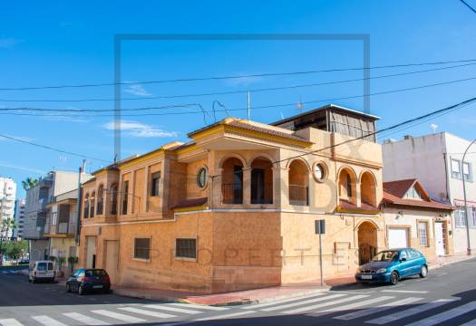 Reventa - Villa / Chalet - Guardamar del Segura
