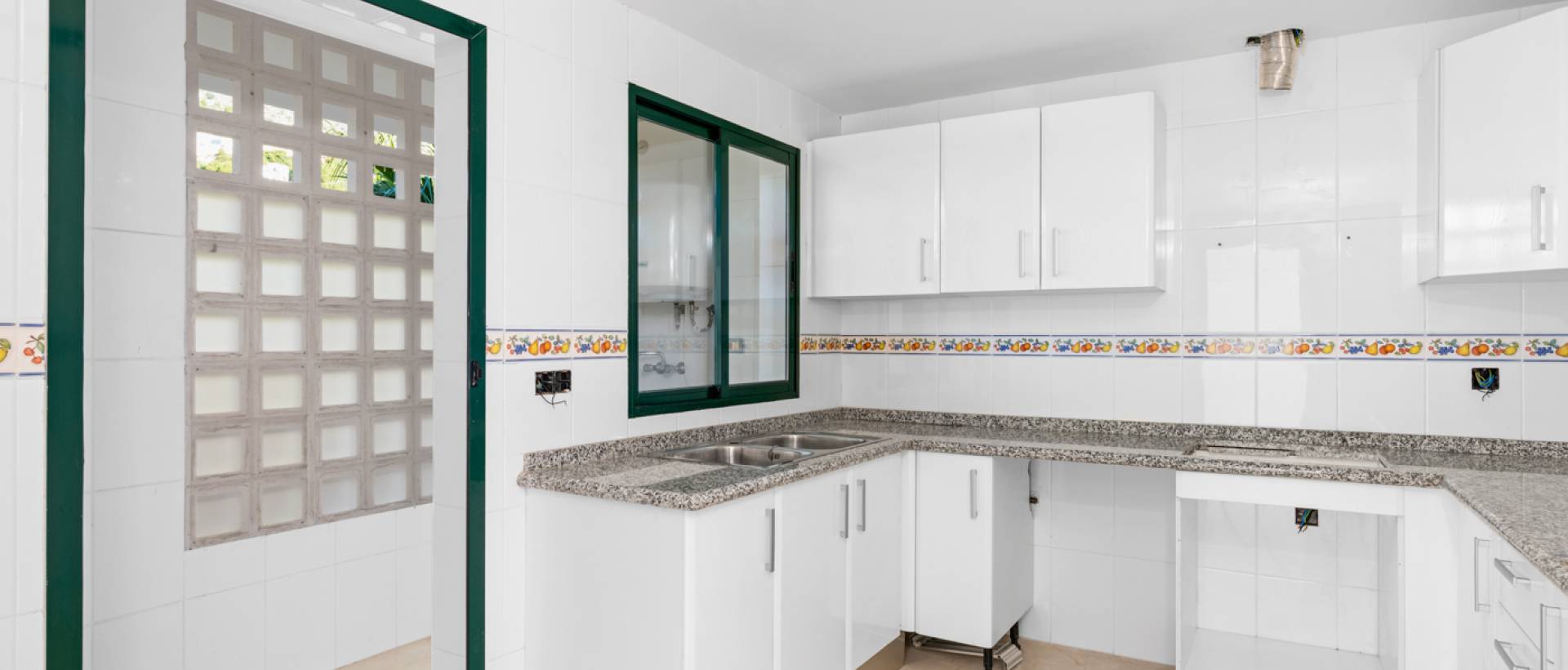 Resale - Apartment - Altea