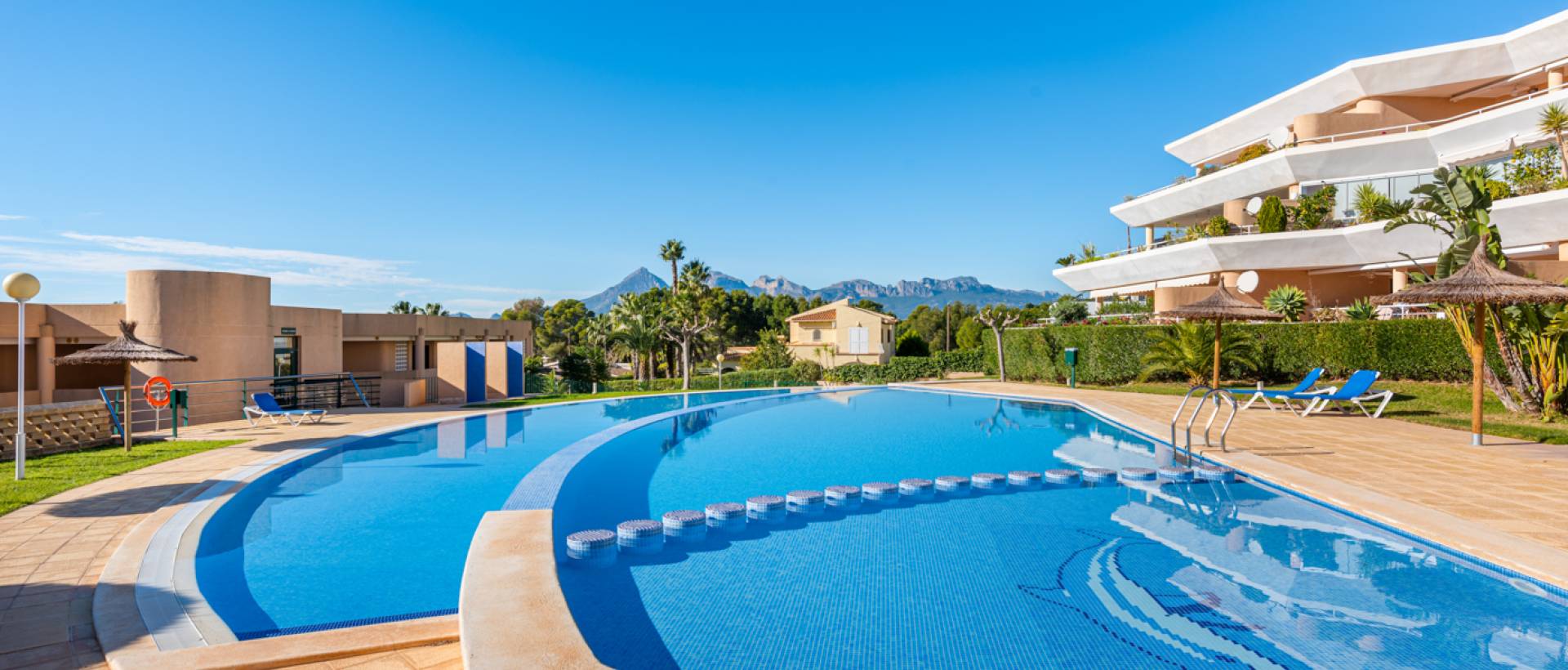 Resale - Apartment - Altea