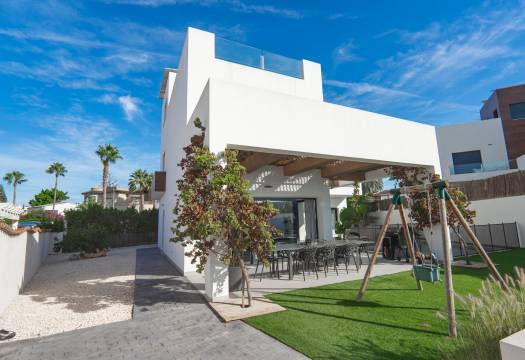 Reventa - Villa / Chalet - Ciudad Quesada - town