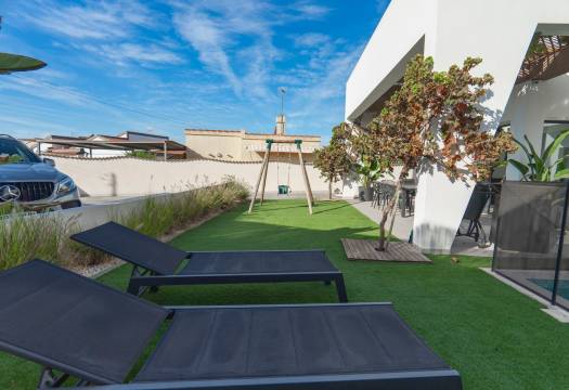 Reventa - Villa / Chalet - Ciudad Quesada - town