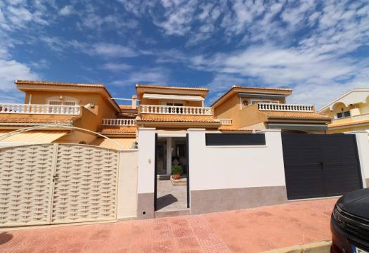 Reventa - Villa / Chalet - Benijofar - Monte Azul