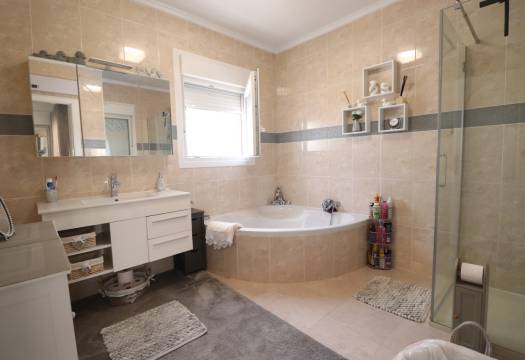 Reventa - Villa / Chalet - Benijofar - Monte Azul