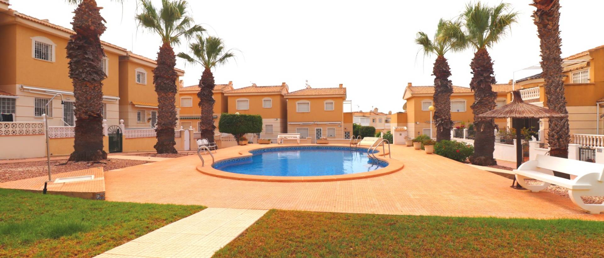 Reventa - Villa / Chalet - Benijofar - Monte Azul