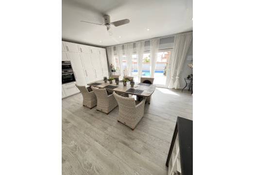 Reventa - Villa / Chalet - Ciudad Quesada