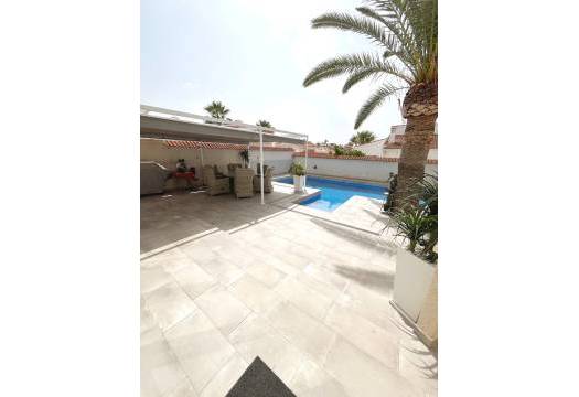 Reventa - Villa / Chalet - Ciudad Quesada
