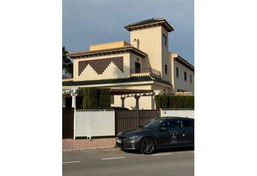 Resale - Villa - Ciudad Quesada - Rojales