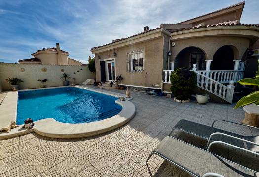 Resale - Villa - Ciudad Quesada