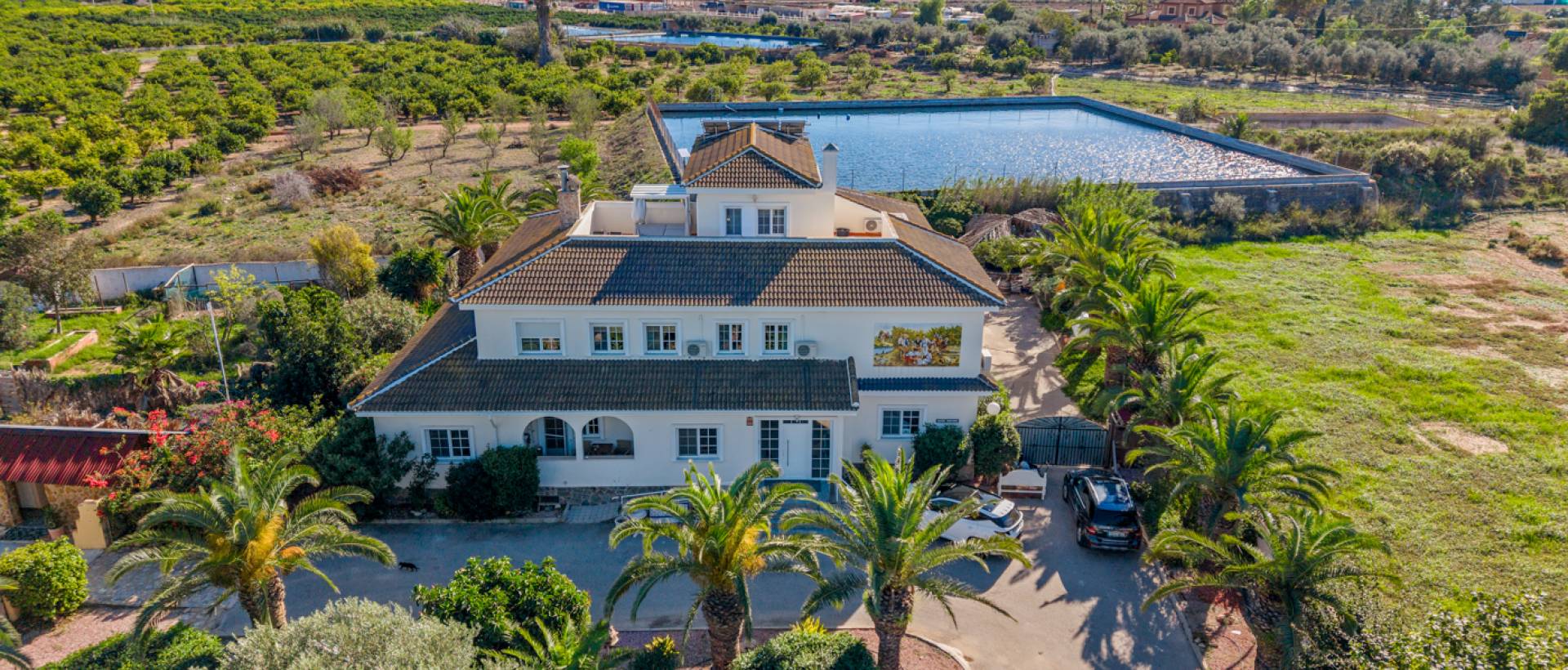 Resale - Finca / Country Property - Los Montesinos