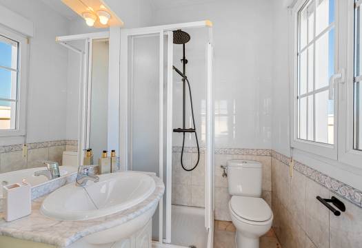 Resale - Finca / Country Property - Los Montesinos