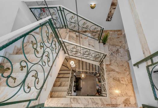 Resale - Finca / Country Property - Los Montesinos