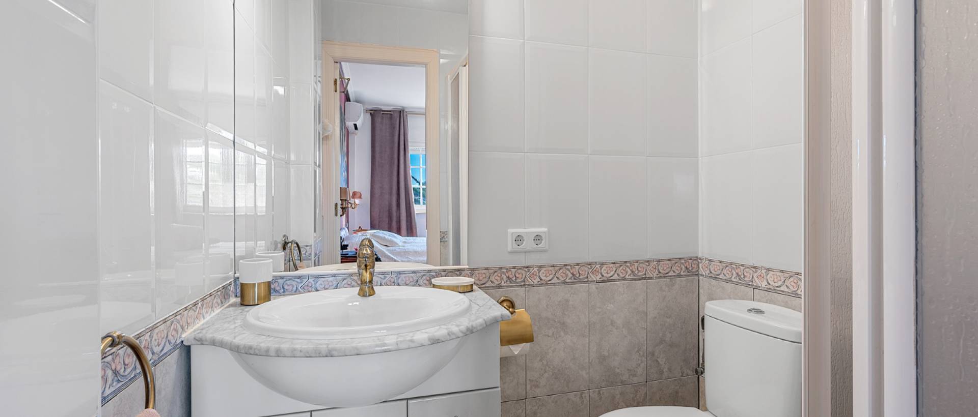 Resale - Finca / Country Property - Los Montesinos