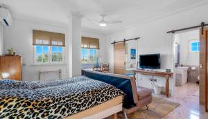 Resale - Finca / Country Property - Los Montesinos