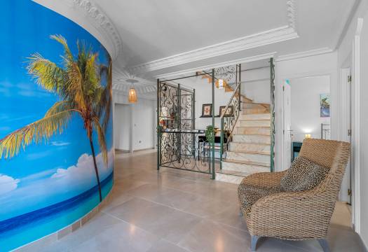 Resale - Finca / Country Property - Los Montesinos