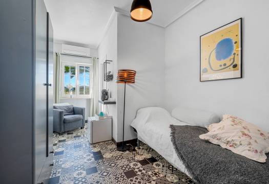 Resale - Finca / Country Property - Los Montesinos