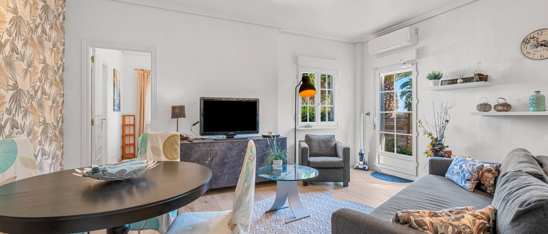 Resale - Finca / Country Property - Los Montesinos