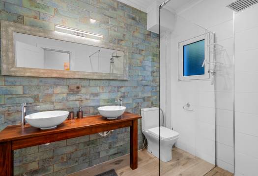 Resale - Finca / Country Property - Los Montesinos