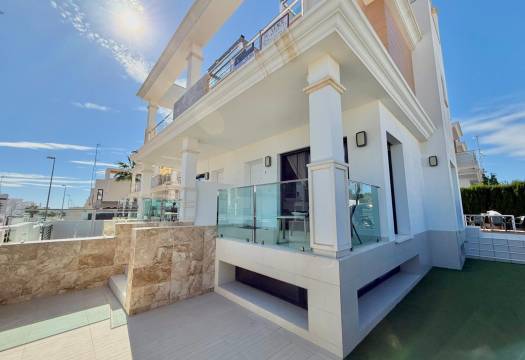 Villa / Chalet - Reventa - Ciudad Quesada - Pueblo Bravo