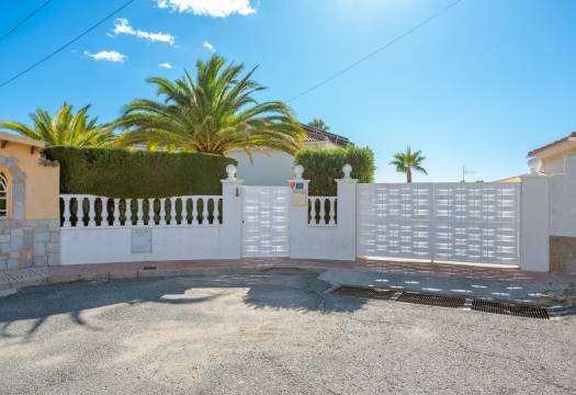 Resale - Villa - Ciudad Quesada