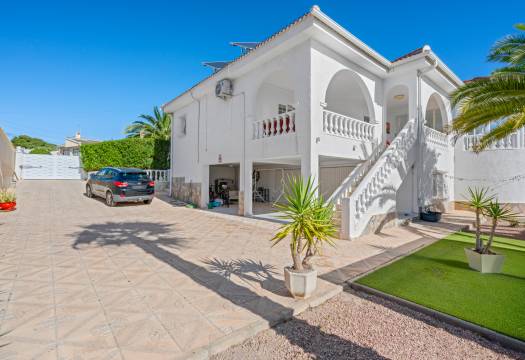 Resale - Villa - Ciudad Quesada