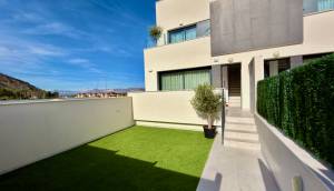 New - Villa - Cox - San Fernando