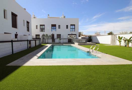 Villa / Chalet - Obra Nueva - Pilar de la Horadada - El Pilar de la Horadada