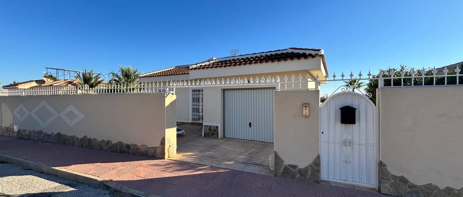Reventa - Villa / Chalet - Ciudad Quesada - La Fiesta