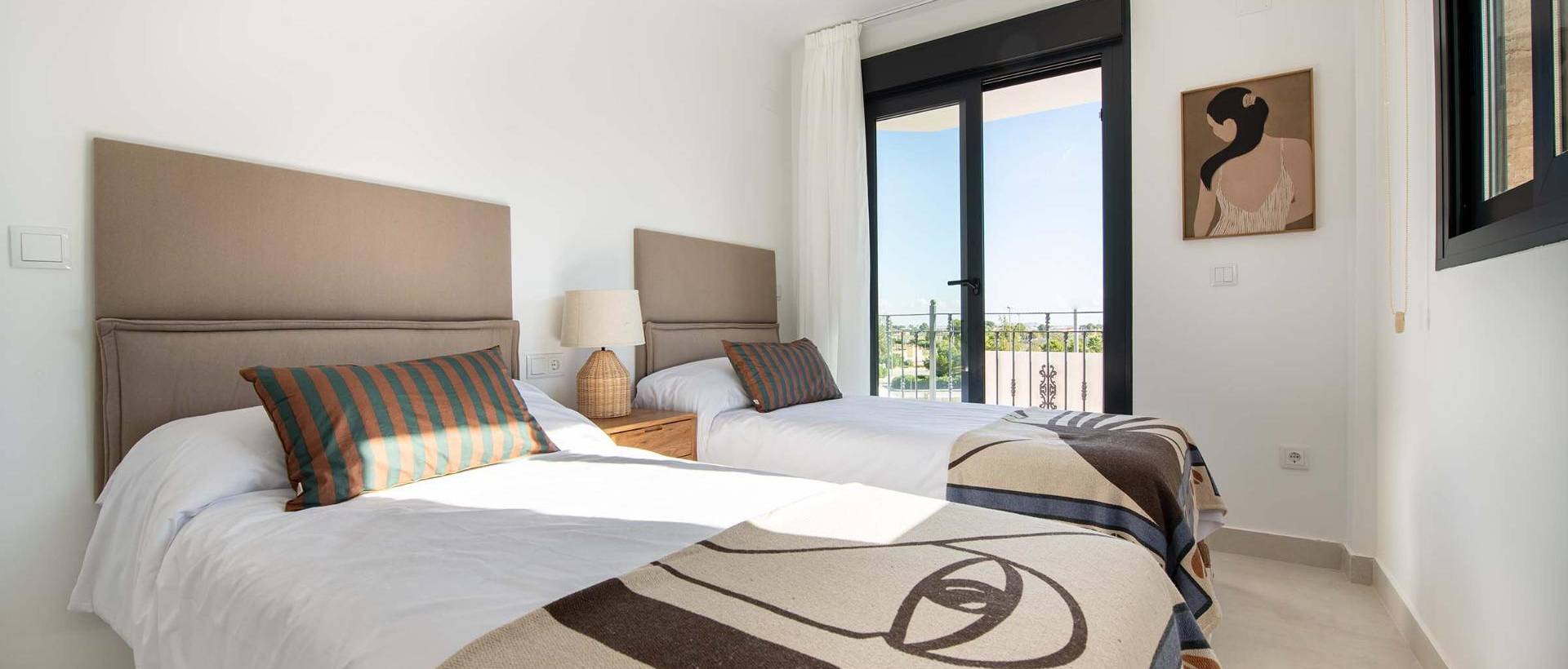 New - Villa - Cox - San Fernando