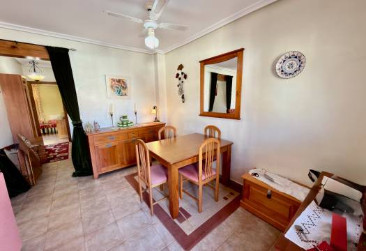 Resale - Villa - El Raso