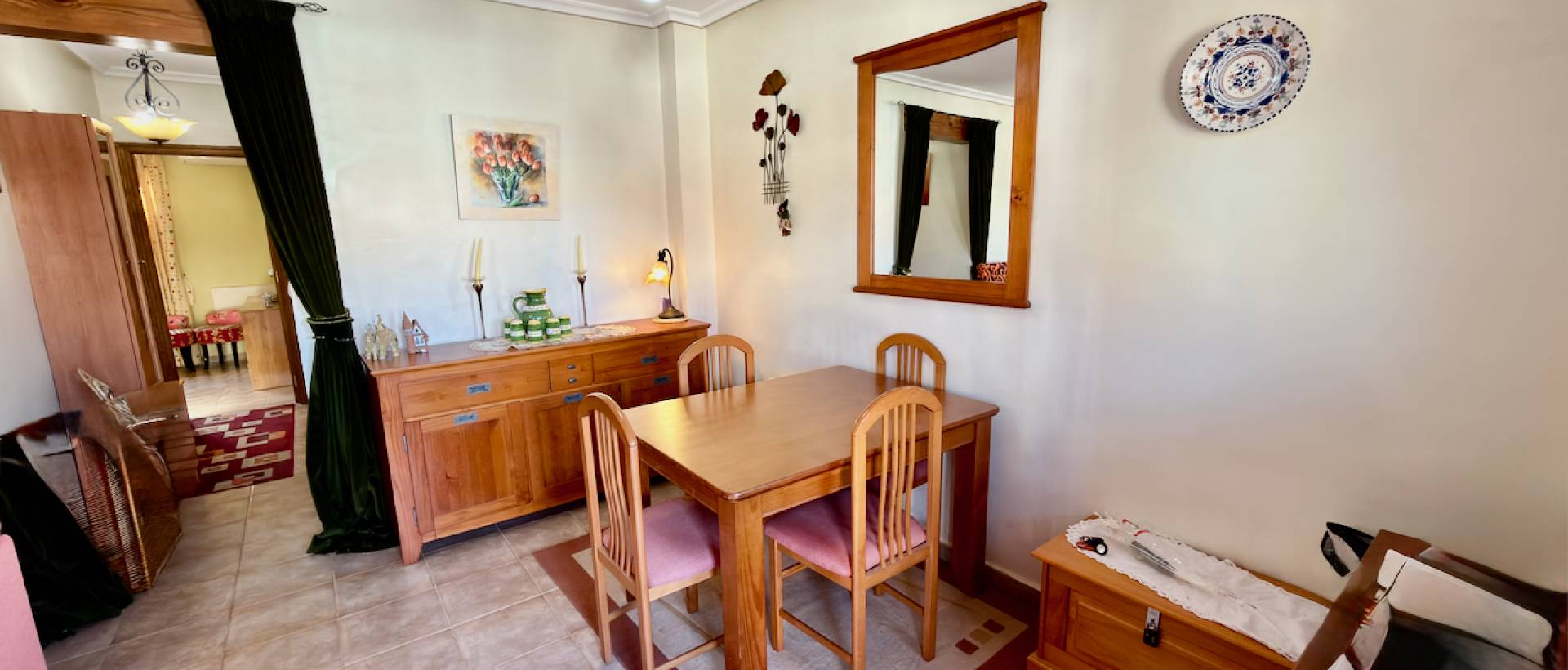 Resale - Villa - El Raso