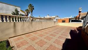 Resale - Villa - El Raso