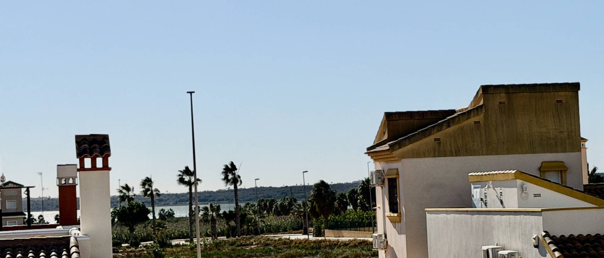 Resale - Villa - El Raso